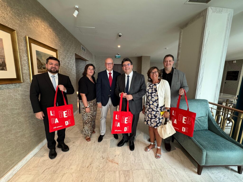 Investe Piauí fortalece cooperação internacional em saúde digital durante missão oficial na Europa