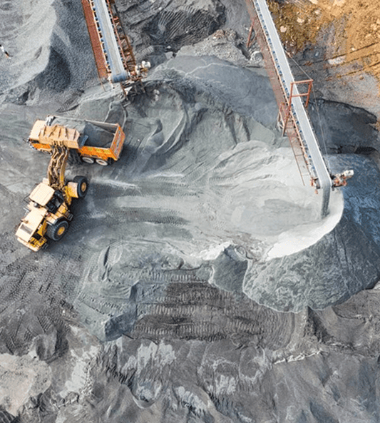 Vista aérea de operação de mineração no Piauí